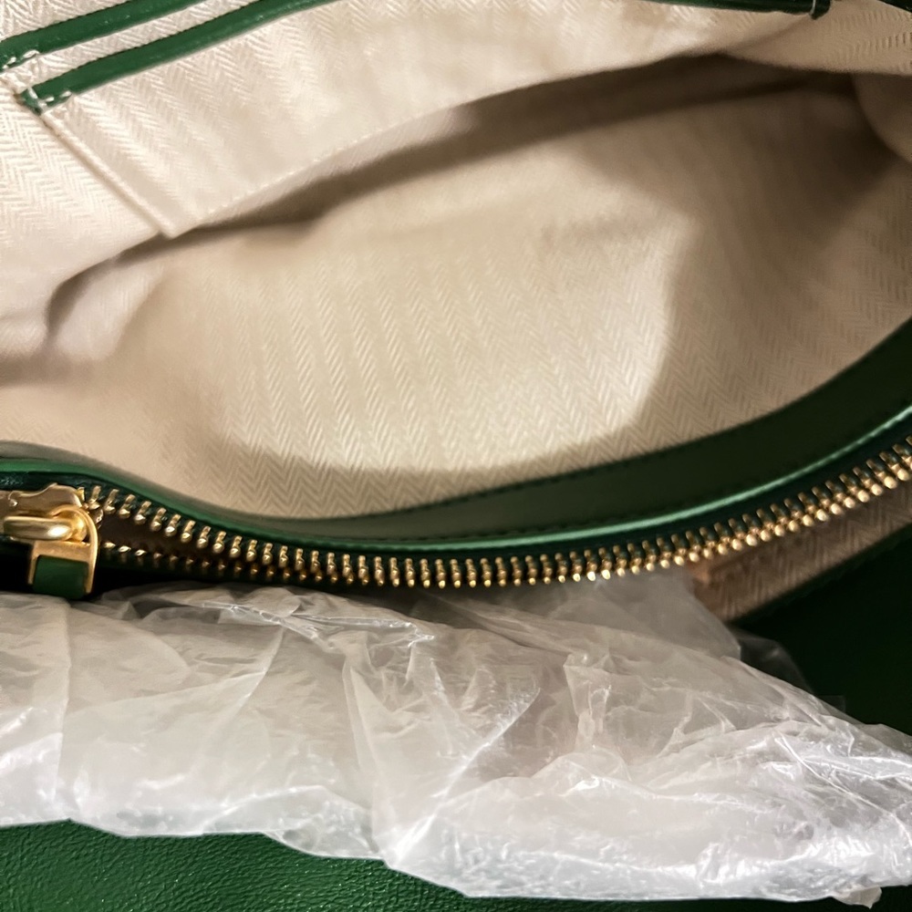 Authentic Tory Burch Kira Chevron Large convertible shoulder or crossbody bag.